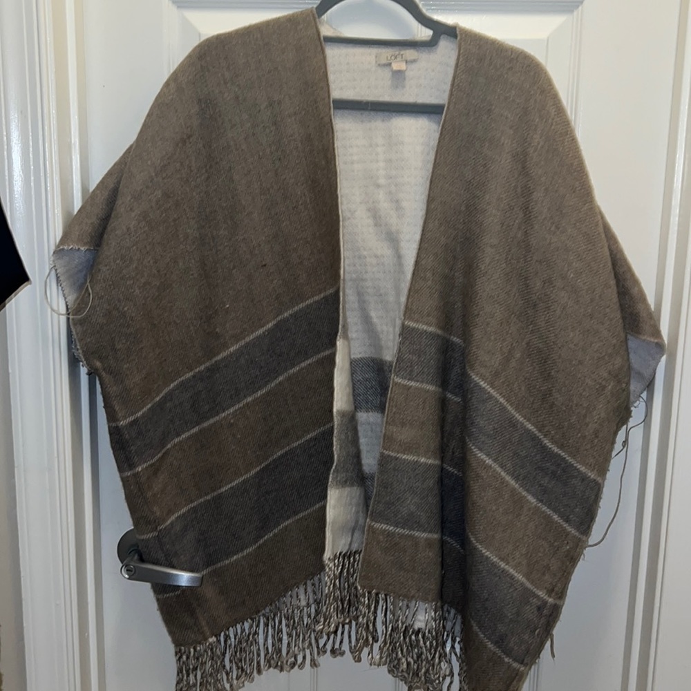 LOFT reversible sweater poncho. GUC! Size xs/s. Runs large. Fringe bottom!